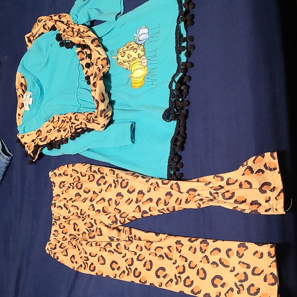 Size L "Happy Fall Y'All" 3 piece outfit